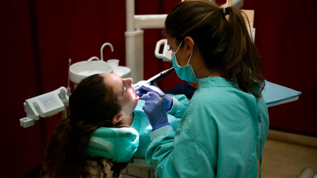 Transferência para o Mestrado Integrado em Medicina Dentária – Universidade do Porto 10 cbl122
