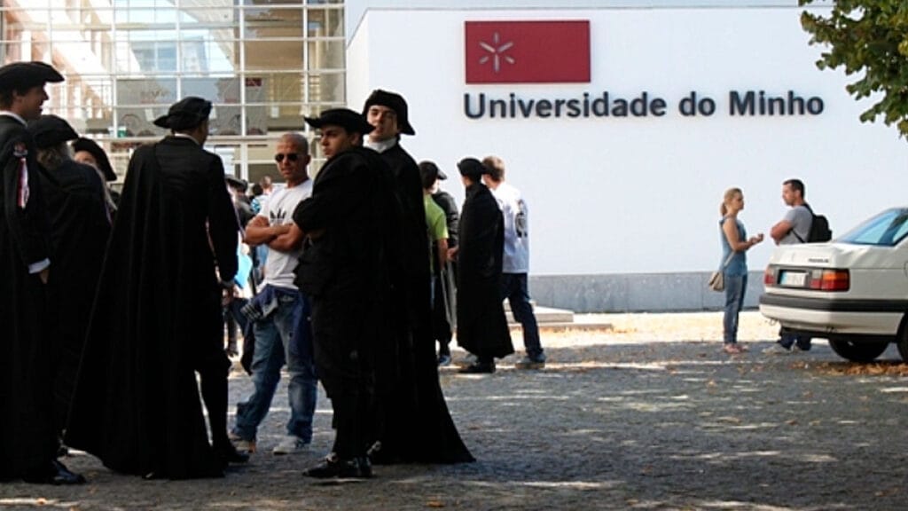 Universidade do Minho Contrata investigador doutorado 6 cbl135
